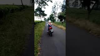 Download lagu Cewek Cantik Naik Satria Fu || Belajar Motor Kopling mp3