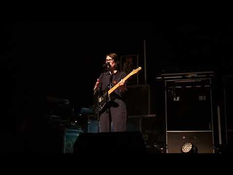 10/20 Tegan and Sara - Twin rant + Not a parent + Time Running @ FOPAC St Catharines 4/3/24