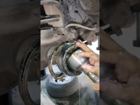 Nissan Patrol 1999 Model Front Axle fitting #mechanic #shorts #ideas 🔧🚗