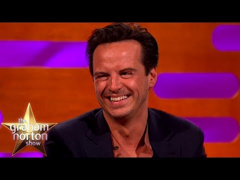Andrew Scott o řízení a seriálu Potvora