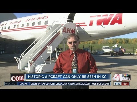 Restored Lockheed Constellation aircraft preparing for cross-country flight