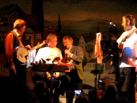 tz trink i no a mass, dann ka i wiada boarisch redn" (Holger). An OBBSG interview