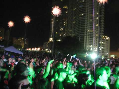 The Vulture - PENDULUM Day 2 @ Ultra Music Festival 2010