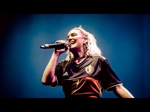 Anne-Marie - Do It Right (live) (Dance With The Devils 2016)