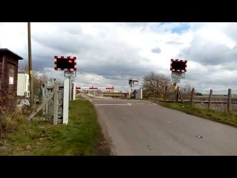 *LONG CLOSURE* *DOUBLE STAY* Second Drove Level Crossing (Cambs) (29.03.18)