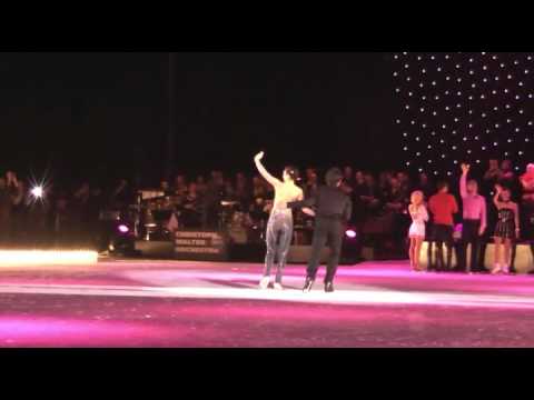 Art on Ice 2011 Finale - Sarah Meier & Stéphane Lambiel spin