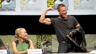 Aaron Eckhart bicep and Yvonne Strahovski I Frankenstein