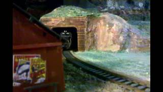 preview picture of video 'LEF&C Model Railroad high speed pass with sound'