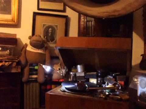 "Kissing Time Selection Pts 1 & 2 " (Caryll) Played by the Mayfair Orchestra  HMV C 905