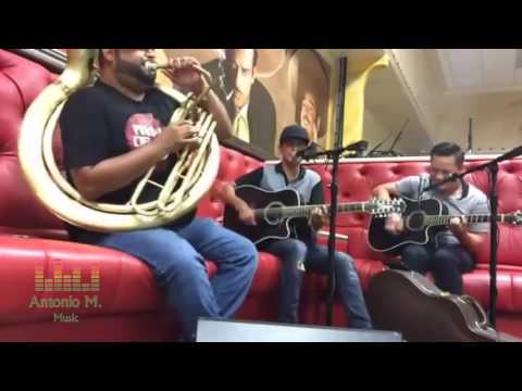 Bailando - Ulices Chaidez Y Sus Plebes (En Vivo 2016)