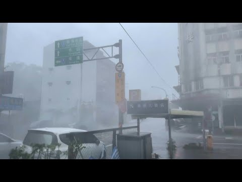 Heavy rain lashes Taiwan's Suao as Typhoon Gaemi nears | AFP