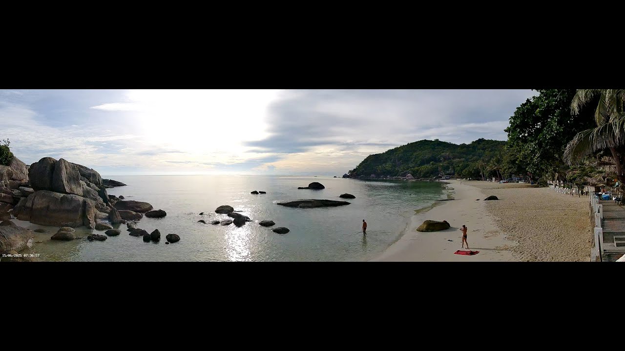 Live webcam view of Crystal Bay Beach Panorama, Koh Samui