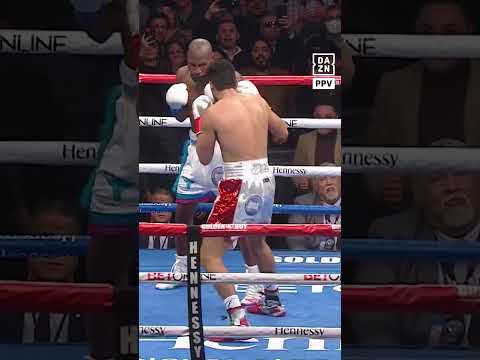 Zurdo Ramirez stands & trades in epic style before stopping Yuniesky Gonzalez 👏