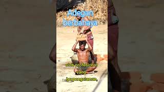 Download lagu adegan berbahaya #adegan berbahaya jangan ditiru #short  #shorts #shortvideo mp3