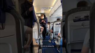 Download lagu Dia mengirimkan foto itu ke semua orang di pesawat melalui AirDrop 😂 @P4ulZz mp3