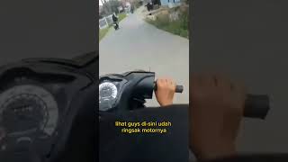 Download lagu Funny Motorcycle Accident mp3