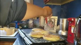#cookingbreakfast / why the short videos #mommyduties