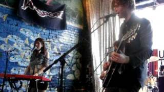 Chairlift :: &quot;Planet Health&quot; (LIve from SXSW 2009)