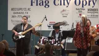 Justin Trevino & Amber Digby - Wish I Didn't Have To Miss You