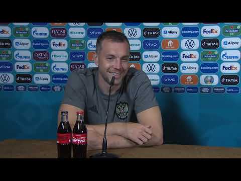 Stanislav Cherchesov, Artem Dzyuba - Belgium v Russia - Pre-Match Press Conference - Euro 2020