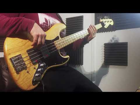 P-BASS Groove......But not on a P-Bass???