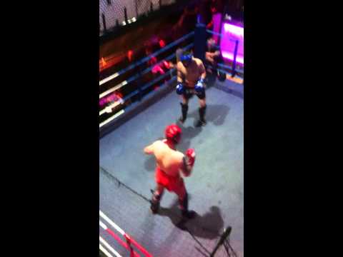 Ross donohoe Muay Thai fight in the palace