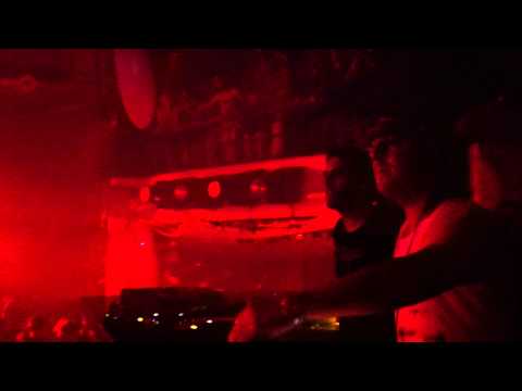 SWEDISH HOUSE MAFIA: BLOW UP VS ROLLING IN THE DEEP @ PACHA 2011 - GIUNOB