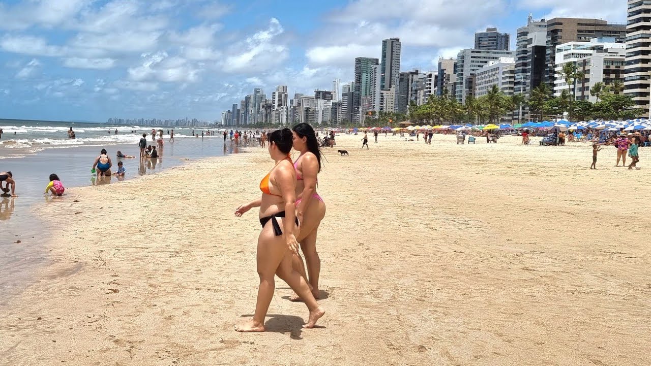 ORLA MARÍTIMA DE RECIFE PRAIA DE BOA VIAGEM PERNAMBUCO BRASIL 29 SETEMBRO 2024