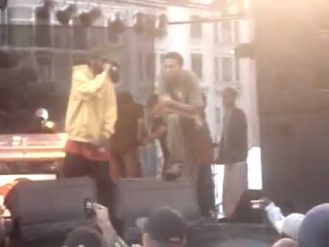 Emicida X Cerqueira - Rinha dos MC's - Vale do anhangabaú - Apresentação: Criolo