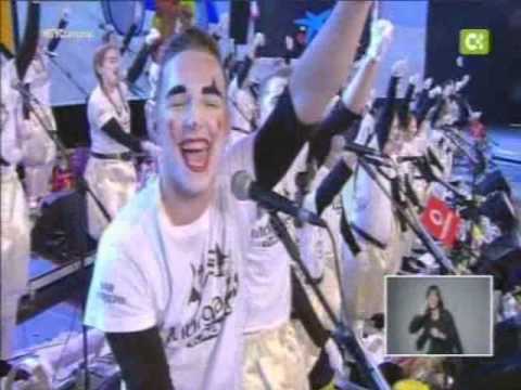 MURGA LOS DISTRAIDOS 2014 - PASACALLE - MURGA MARATÓN