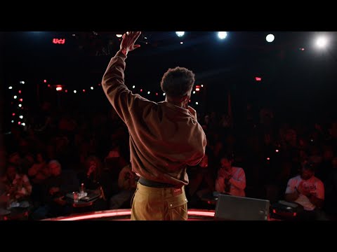 Desi Banks Sells Out The Comedy Store