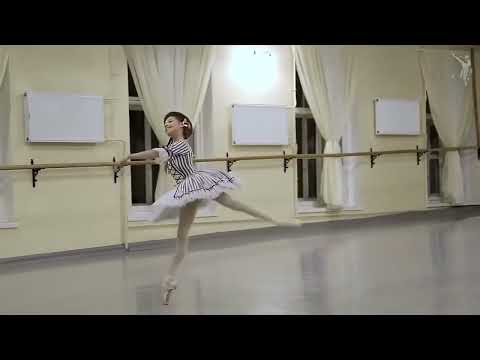 Pas de trios  Yasmina Aziz, Natalie Furman, Mark Oshepkov