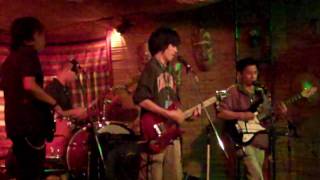 Slowmo (Eraserheads) / Cover By: Kamelyo