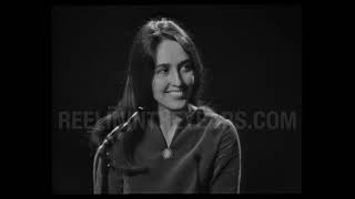Joan Baez • “Willie Moore/Oh Freedom”/Audience Q&amp;A • 1966 [Reelin&#39; In The Years Archive]