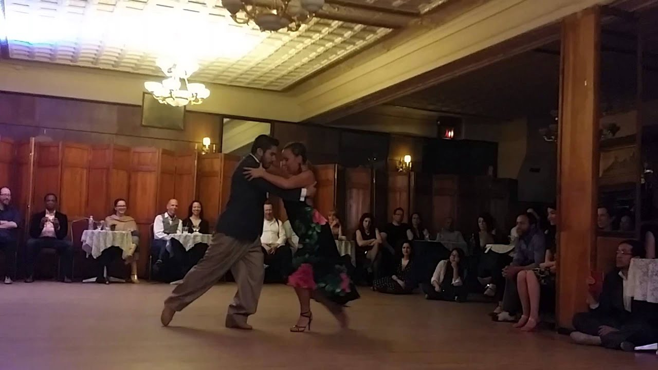 Virginia Pandolfi & Jonatan Agüero 3/4