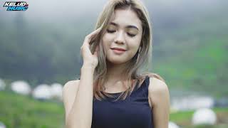 Download lagu DJ BABY BABY DON'T GO mp3 Download lagu DJ BABY BABY DON'T GO mp3