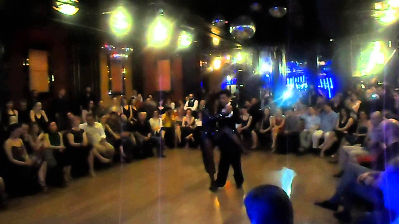 Roxana Suarez y Sebastian Achaval en Atenas 10/5/2014