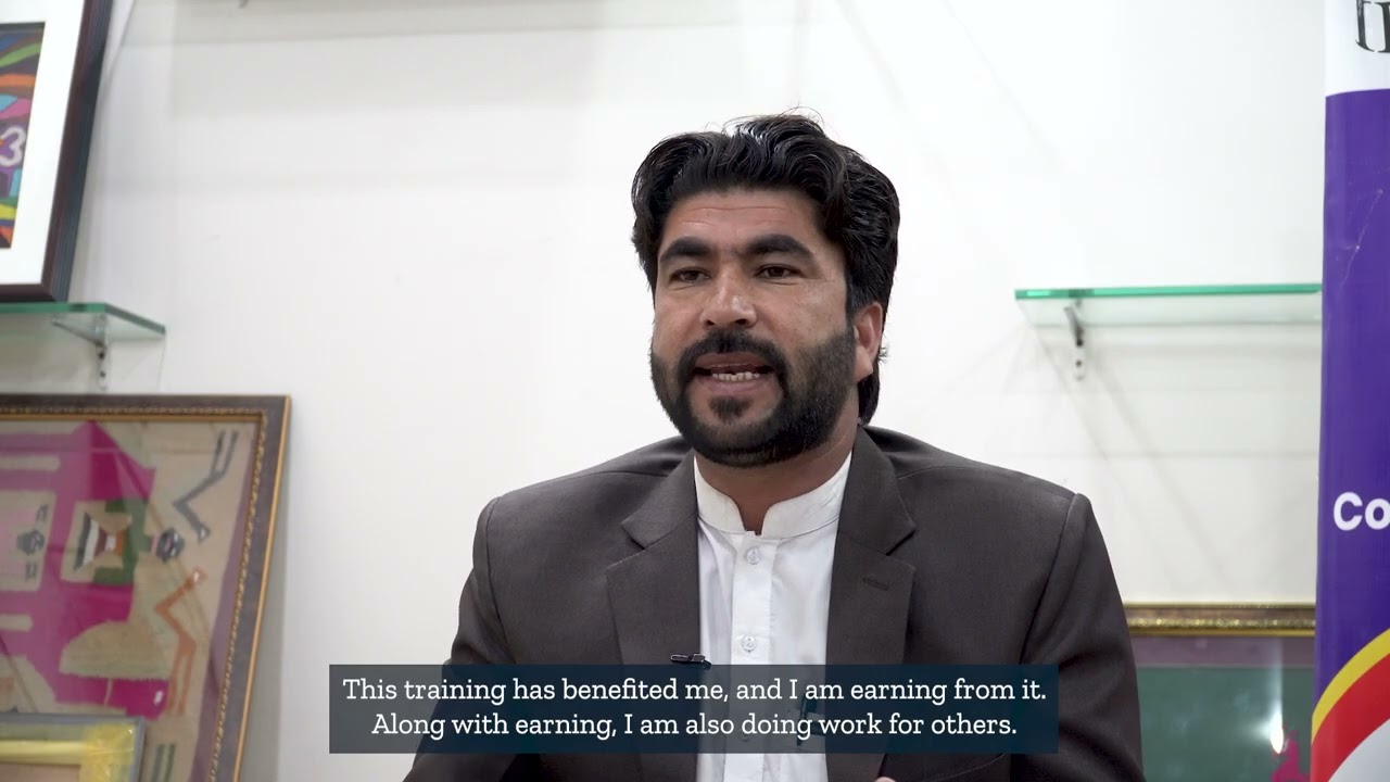 How Khaliq Daad Built a Graphic Design Business from Scratch