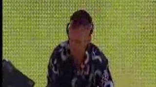 Fatboy Slim - lazy (Live)