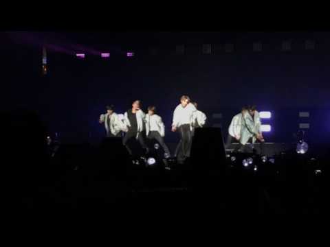 [FANCAM] BTS- AM I WRONG @THEWINGSTOUR IN ANAHEIM DAY 2