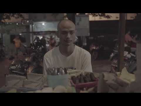 Noire. - 4 weeks/Hollow (Official Video)