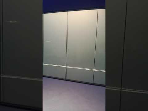 Magnetic glass whiteboard