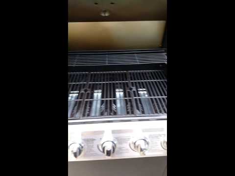 Dyna Glo 5 burner grill