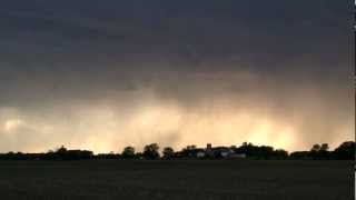 preview picture of video 'Storm Near Burlington, Illinois on May 15, 2012'