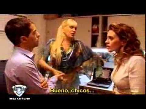 Showmatch 2009 - Silvina Luna le hace una cámara sorpresa a Valeria Lynch