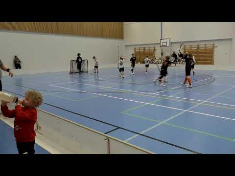 20.4.2025 Duo Jämsä P13 vs. O2 Jkl/ P13 musta B