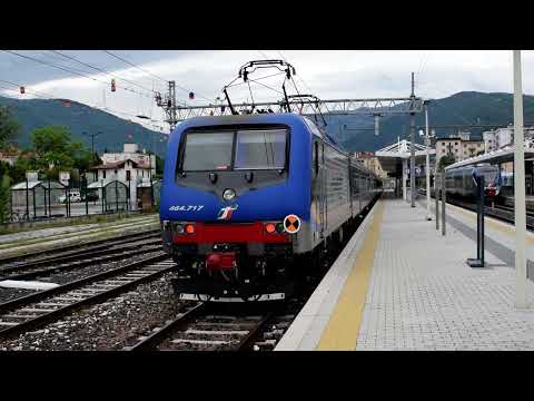 Abbassamento Pantografo della E464 717.