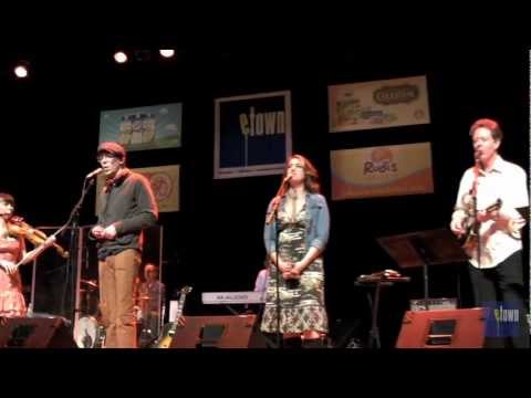 eTown Finale with The Jayhawks & Justin Townes Earle - "You Ain't Goin' Nowhere" (Live on eTown)