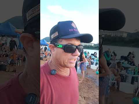 éu conversando e andando na praia quarto crescente Aragarças Goiás