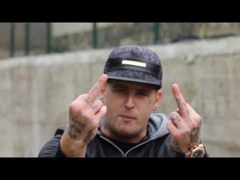 DC - Ze weten wie ik ben  (Official Video)